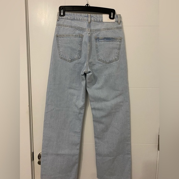 (ZARA)HIGH-WAISTED FULL LENGTH STRAIGHT LEG JEANS 🤍 - Picture 2 of 2